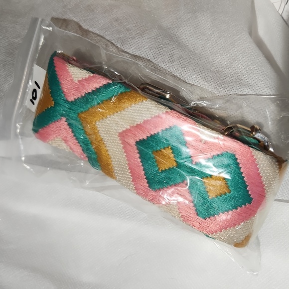 EMBROIDERED GEOMETRICS 2 inches wide - Picture 12 of 14